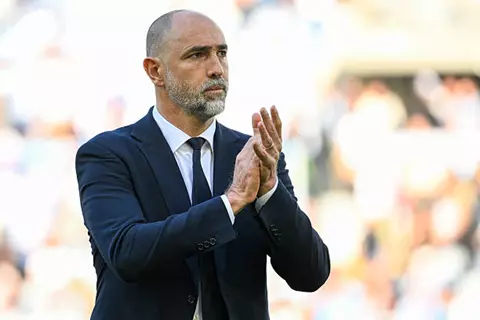 يوفنتوس يؤكد استمرار تيودور في منصب المدير الفني